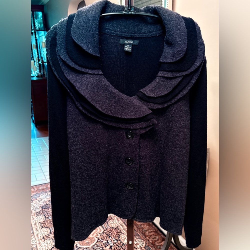 Alfani Elegant 100% Merino Wool Black and Dark Gray Cardigan Jacket❣️